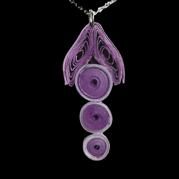 Hand Crafted Purple Paper Quill Pendant Necklace Arrow Head Silver Plate Chain - Picture 5 of 10